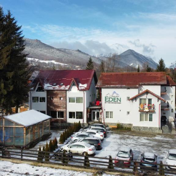 Pensiune Eden By The Mountain